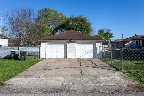 2248 7th Avenue Port Arthur TX 77642