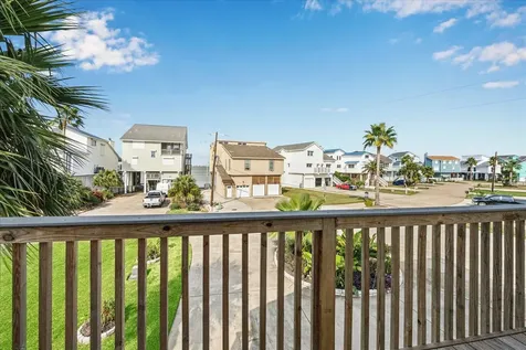 270 Isles End Road Tiki Island TX 77554