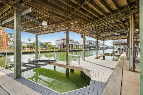 270 Isles End Road Tiki Island TX 77554