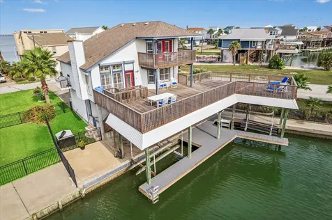 270 Isles End Road Tiki Island TX 77554
