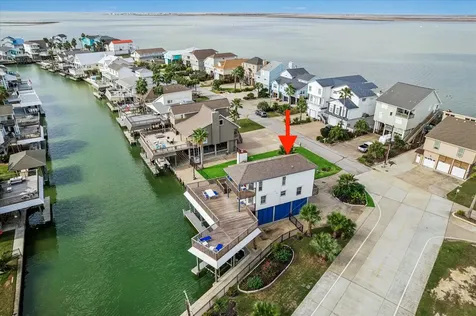 270 Isles End Road Tiki Island TX 77554