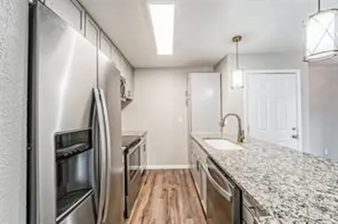 2822 S Bartell Drive 32 Houston TX 77054
