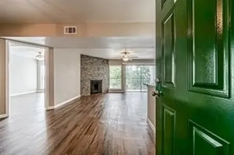 2822 S Bartell Drive 32 Houston TX 77054