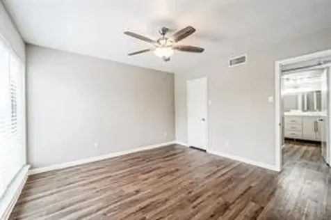 2822 S Bartell Drive 32 Houston TX 77054