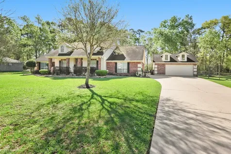 1106 Commons Waterway Drive Huffman TX 77336
