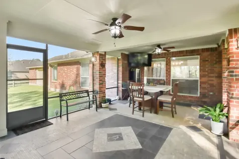 1106 Commons Waterway Drive Huffman TX 77336