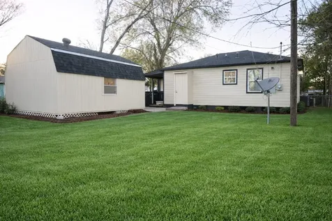 916 Parkway Street Baytown TX 77520