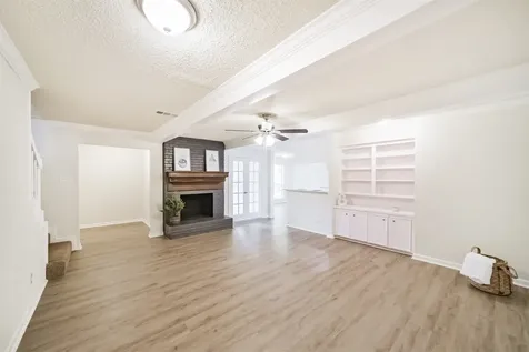 1011 Baltic Lane Houston TX 77090