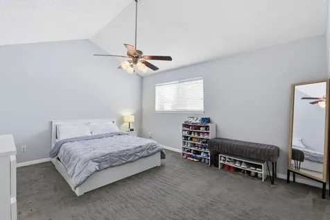 1011 Fountain View Drive Houston TX 77057