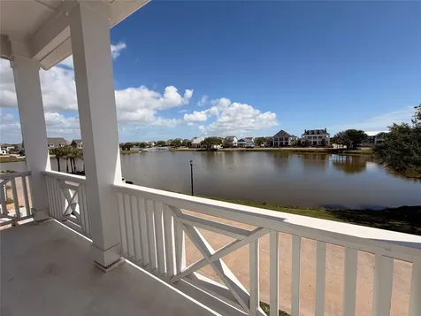5 Westwind Road Galveston TX 77554