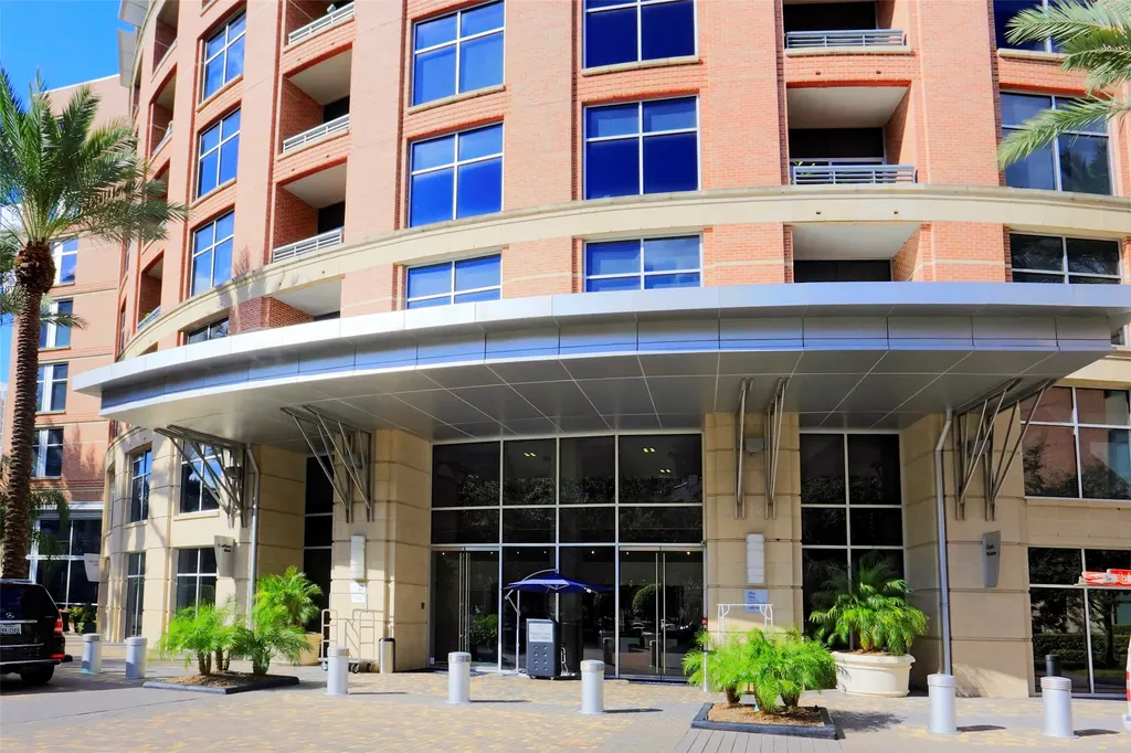 1901 Post Oak Boulevard 2602 Houston TX 77056
