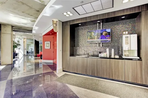 1901 Post Oak Boulevard 2602 Houston TX 77056