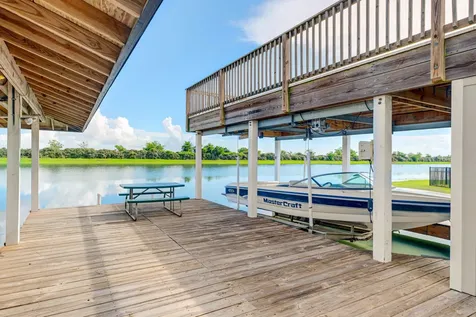 211 Lago Circle Drive N Santa Fe TX 77517