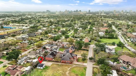 3922 Roseneath Drive Houston TX 77021