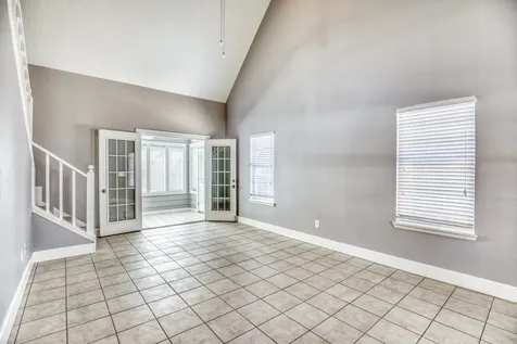 210 W Bell Street Fayetteville TX 78940