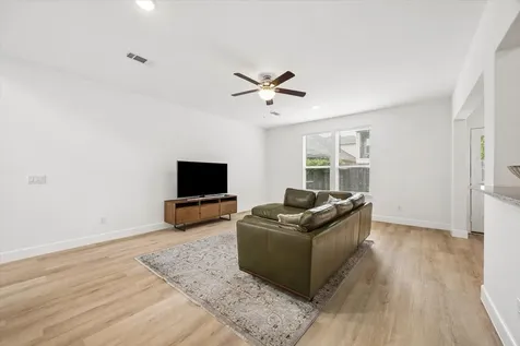 10122 Clearwick Street Houston TX 77034
