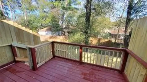 7 Woody Creek Drive B Conroe TX 77301