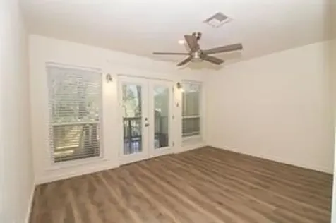 7 Woody Creek Drive B Conroe TX 77301