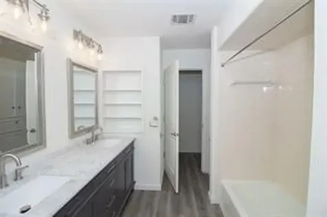 7 Woody Creek Drive B Conroe TX 77301