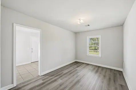 9418 Bertwood Street Houston TX 77016