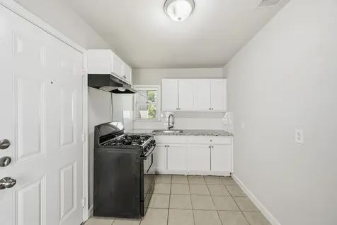 9418 Bertwood Street Houston TX 77016