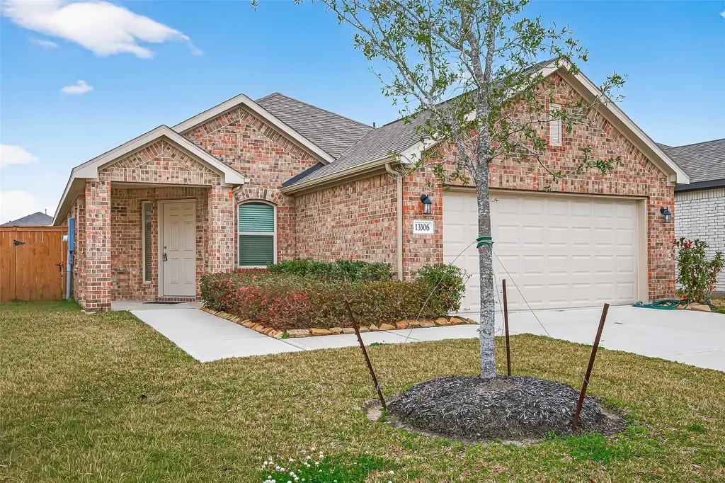 13306 Dalvay Beach Drive Texas City TX 77568