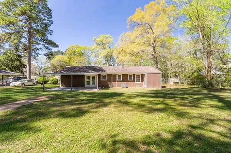 107 Eastwood Place Lufkin TX 75901