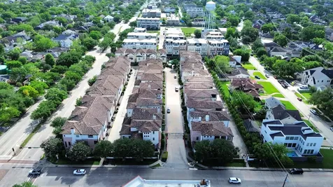 15 Southside Circle Houston TX 77025