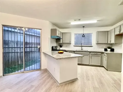 15609 Martineau Street Houston TX 77032