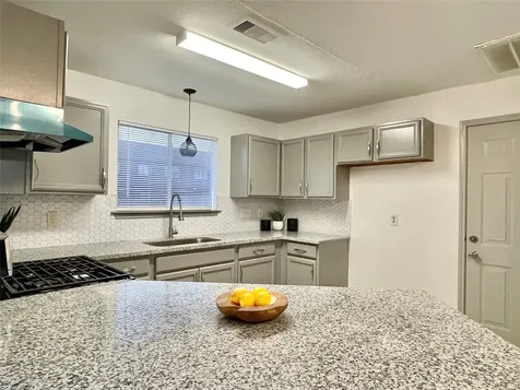 15609 Martineau Street Houston TX 77032