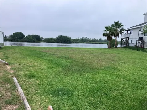 4408 Island Drive Dickinson TX 77539