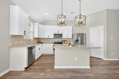246 Brocks Lane Montgomery TX 77356