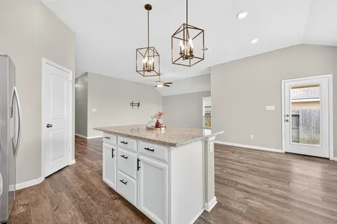 246 Brocks Lane Montgomery TX 77356