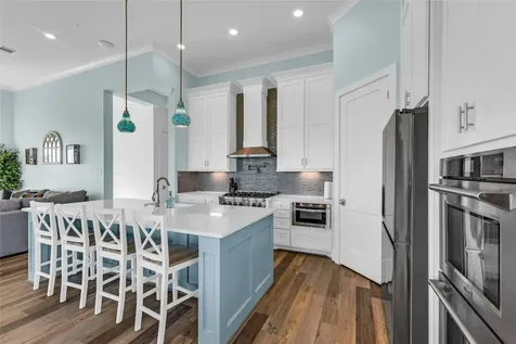 312 Seagrass Gilchrist TX 77617