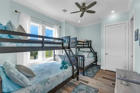 312 Seagrass Gilchrist TX 77617