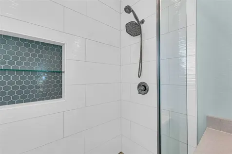 312 Seagrass Gilchrist TX 77617