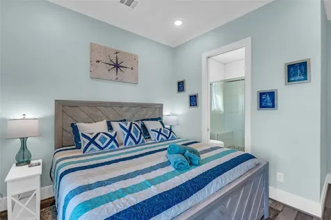 312 Seagrass Gilchrist TX 77617