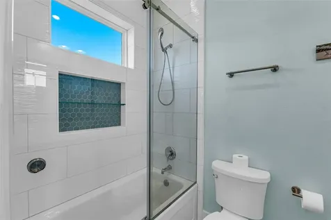 312 Seagrass Gilchrist TX 77617
