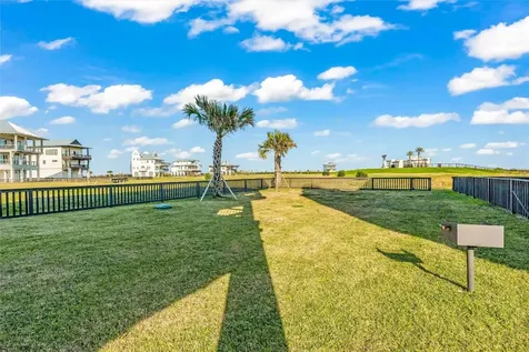 312 Seagrass Gilchrist TX 77617