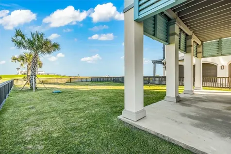 312 Seagrass Gilchrist TX 77617