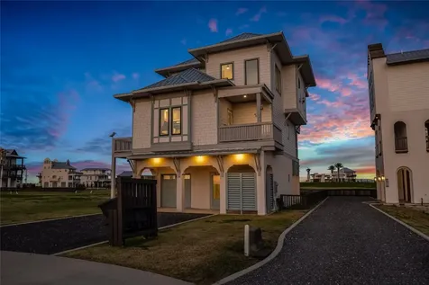 312 Seagrass Gilchrist TX 77617