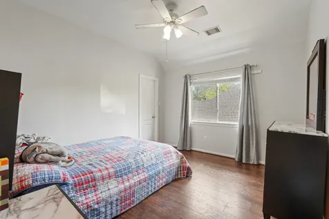 9434 Barretts Glen Ct Court Houston TX 77065