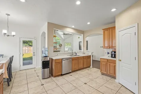 9434 Barretts Glen Ct Court Houston TX 77065