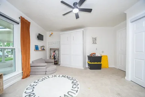 1606 W Chelsea Place El Lago TX 77586
