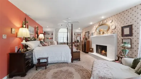 1923 Fairway Drive Huntsville TX 77340