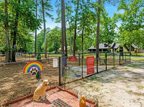 1923 Fairway Drive Huntsville TX 77340