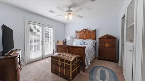 1923 Fairway Drive Huntsville TX 77340