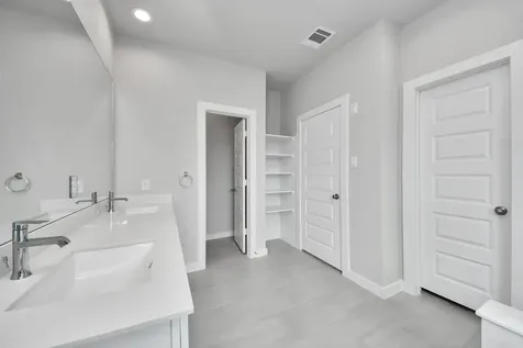 11814 Royal Willow Lane Houston TX 77066