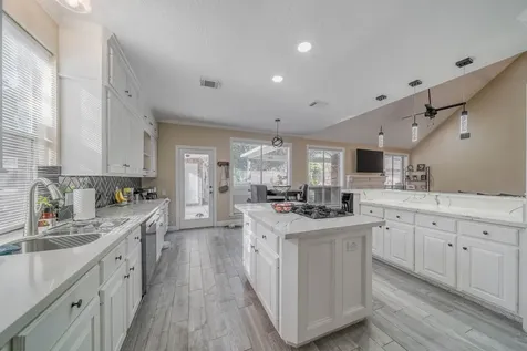 3119 Scenic Elm Street Houston TX 77059