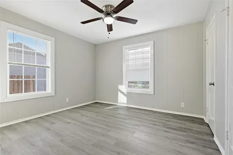 207 Farrer Street Angleton TX 77515